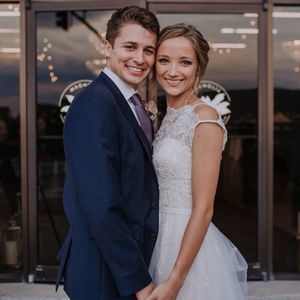 Meet your Posher, Ana